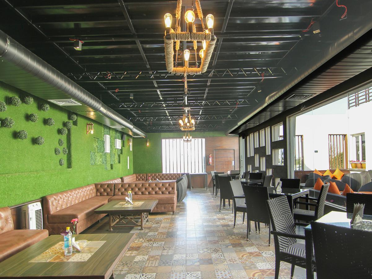 Oyo 12496 Skyotel Lucknow Dış mekan fotoğraf