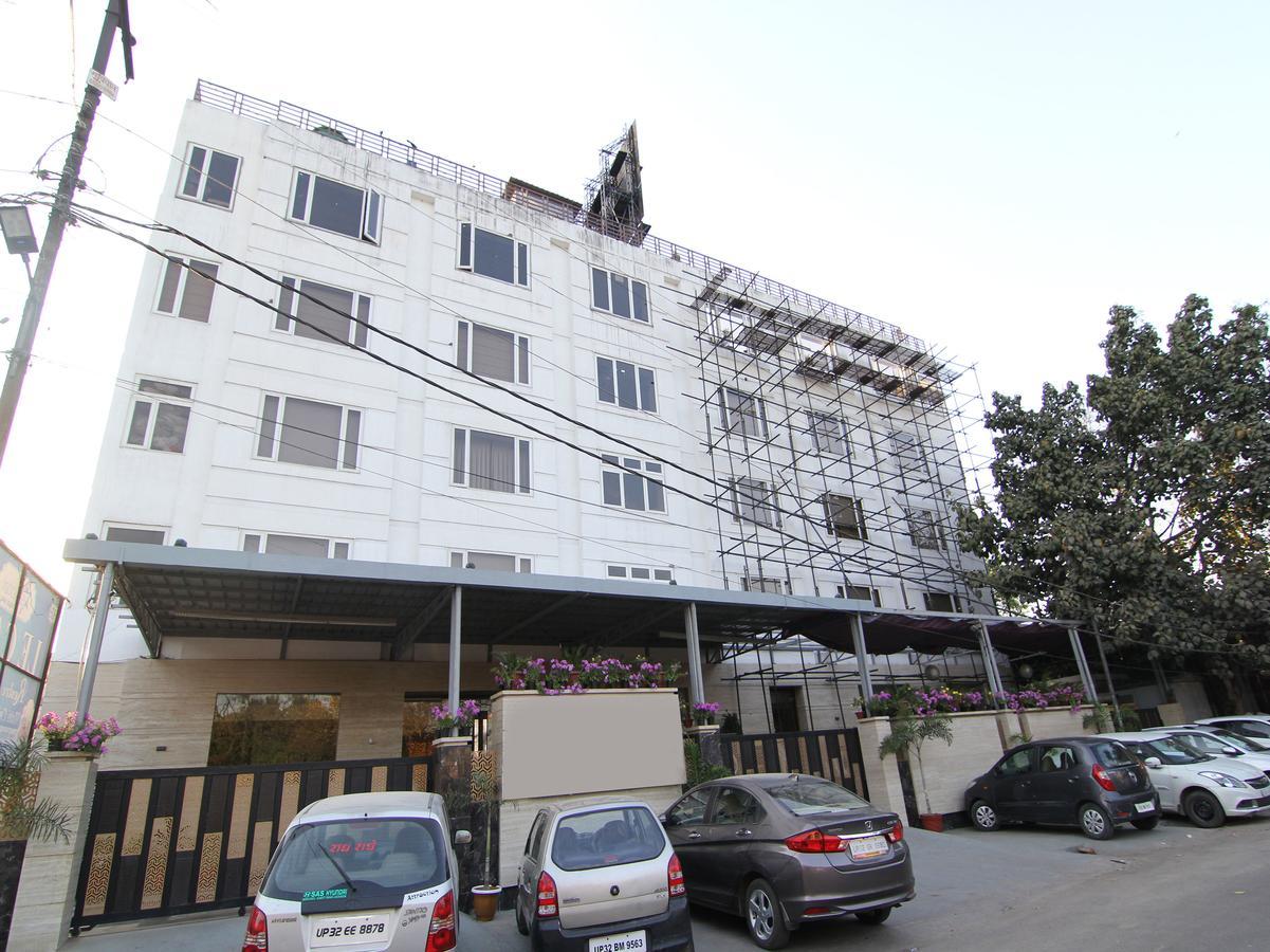 Oyo 12496 Skyotel Lucknow Dış mekan fotoğraf